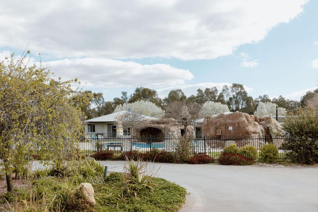 Tindarra Resort Moama Exterior foto