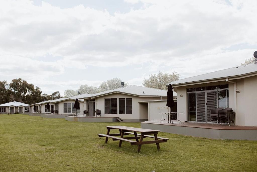 Tindarra Resort Moama Exterior foto