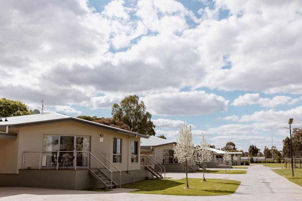 Tindarra Resort Moama Exterior foto
